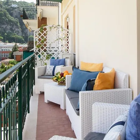 Gasthuis Les Des Le Monde Sorrento