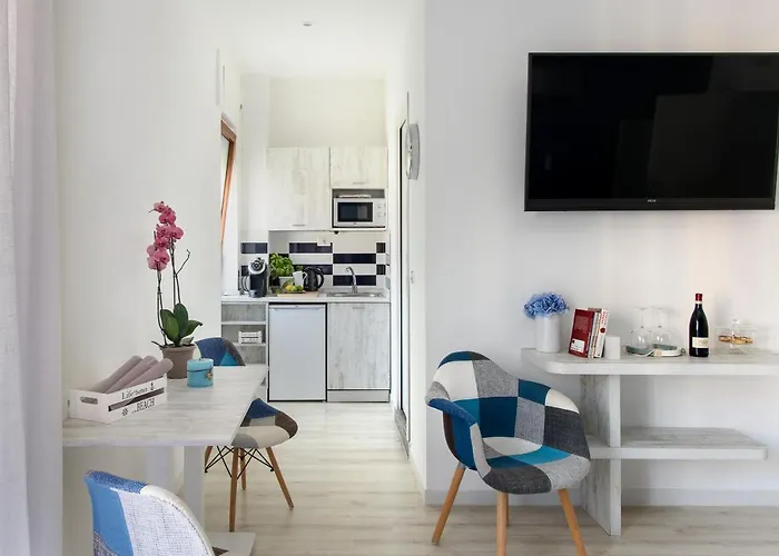 Les Des Le Monde 招待所 4*